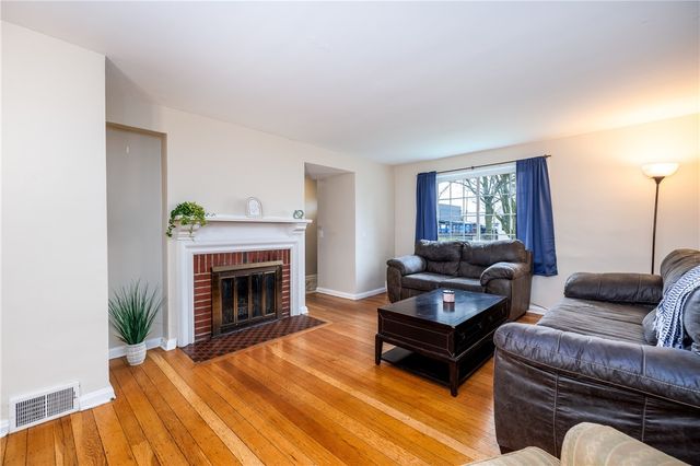 30 Raleigh Street, Rochester, NY 14620