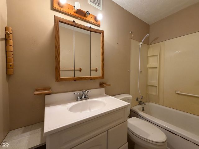 2240 Saint Paul Street, Indianapolis, IN 46203