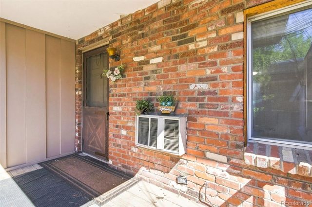 1525 S Holly Street 208, Denver, CO 80222