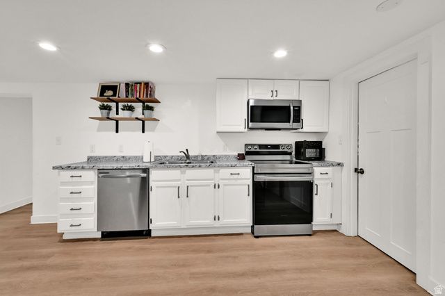 696 S LOCUST AVE, Pleasant Grove, UT 84062