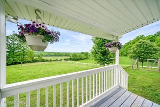 1447 Dykes Rd, Crossville, TN 38571