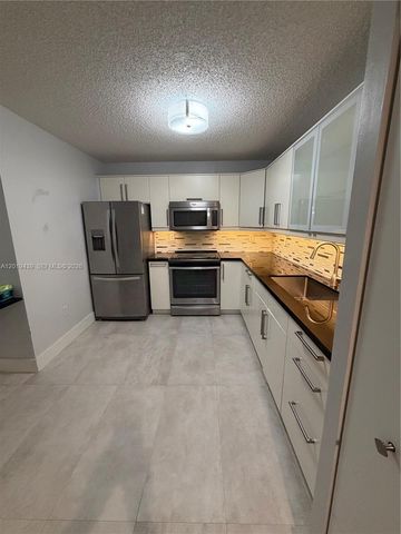 13712 SW 149th Cir Ln 4-52, Miami, FL 33186