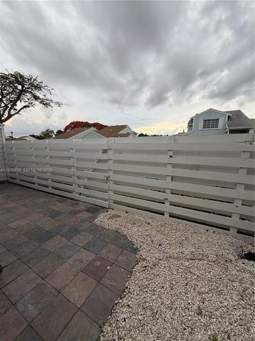 13712 SW 149th Cir Ln 4-52, Miami, FL 33186