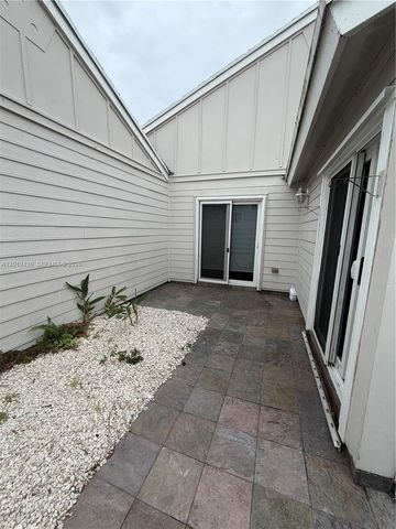 13712 SW 149th Cir Ln 4-52, Miami, FL 33186
