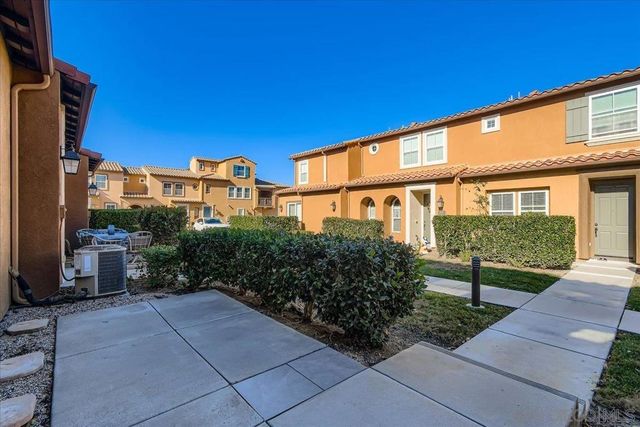 17019 Camino Marcilla 5, San Diego, CA 92127