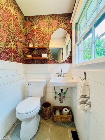 707 Bellview Street, Winston-salem, NC 27103