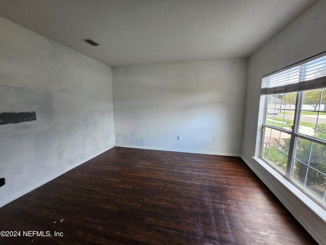 9194 PROSPERITY LAKE Drive, Jacksonville, FL 32244