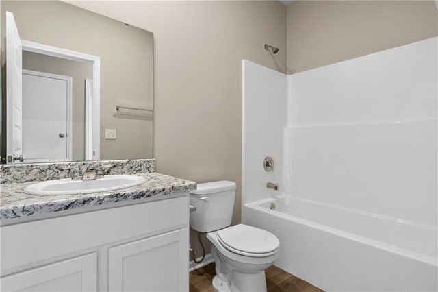 20222 W 195th Street, Spring Hill, KS 66083