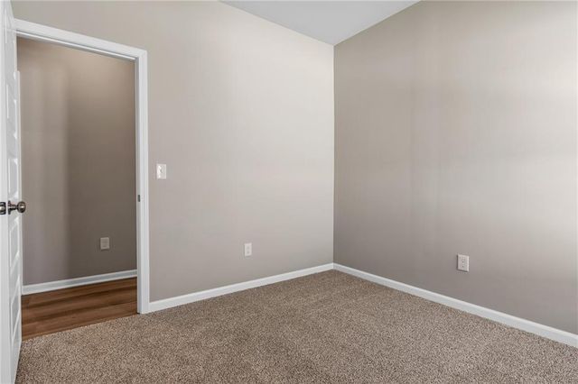 20222 W 195th Street, Spring Hill, KS 66083