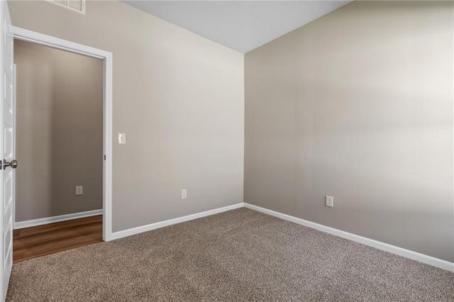 20222 W 195th Street, Spring Hill, KS 66083