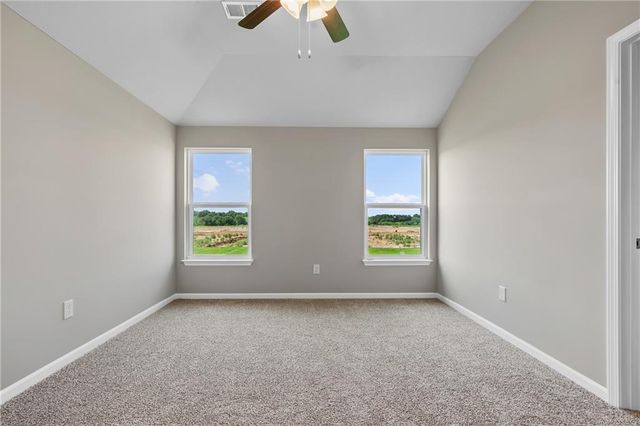 20222 W 195th Street, Spring Hill, KS 66083