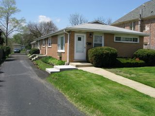 214 S Westmore-Meyers Road C, Lombard, IL 60148