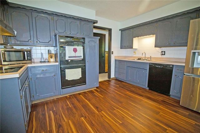 8951 Rene Street, Lenexa, KS 66215