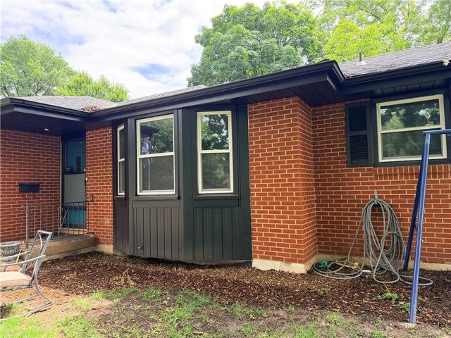 8951 Rene Street, Lenexa, KS 66215