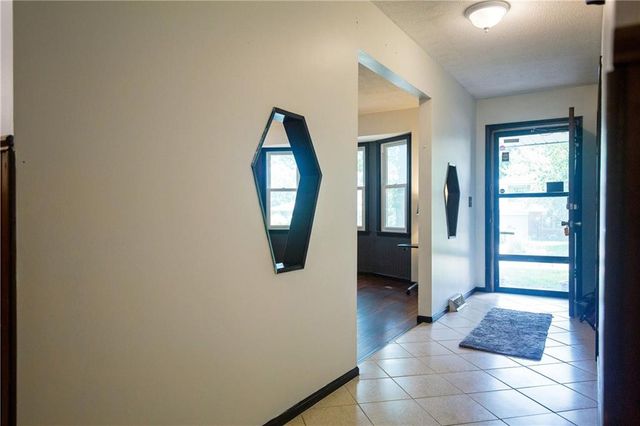 8951 Rene Street, Lenexa, KS 66215
