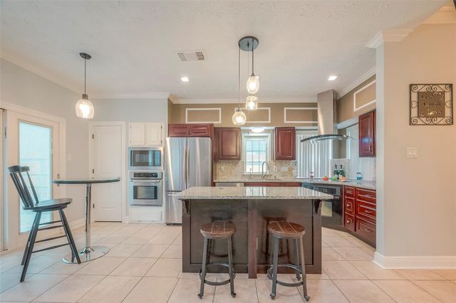 5439 Fern Park Drive, Kingwood, TX 77339