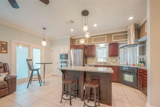 5439 Fern Park Drive, Kingwood, TX 77339