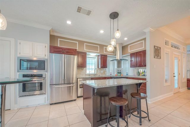 5439 Fern Park Drive, Kingwood, TX 77339