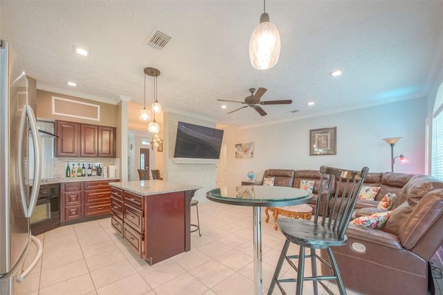 5439 Fern Park Drive, Kingwood, TX 77339
