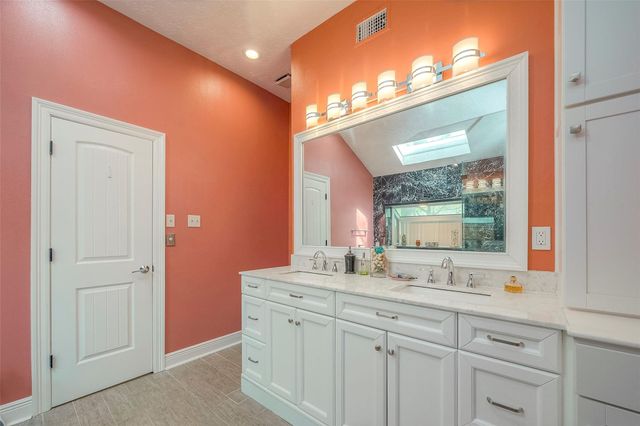 5439 Fern Park Drive, Kingwood, TX 77339