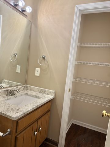 1204 Lakewalk Dr, Antioch, TN 37013
