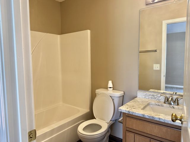 1204 Lakewalk Dr, Antioch, TN 37013