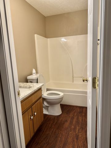 1204 Lakewalk Dr, Antioch, TN 37013