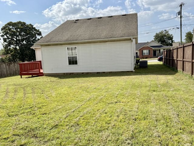 1204 Lakewalk Dr, Antioch, TN 37013