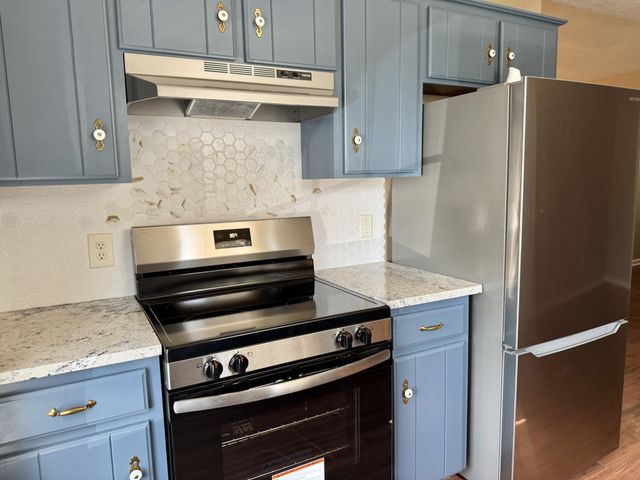 1204 Lakewalk Dr, Antioch, TN 37013