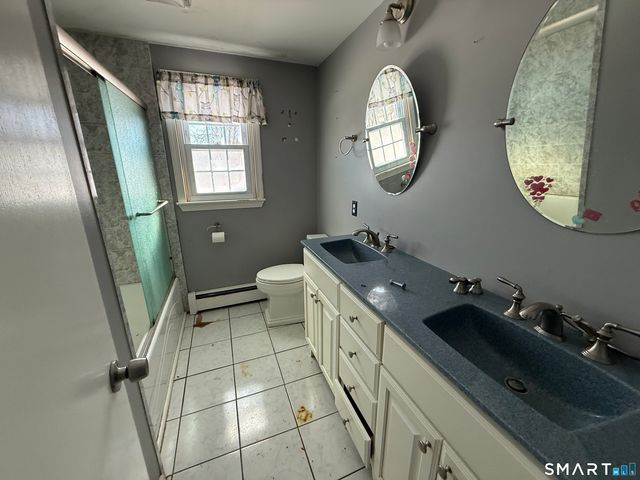 98 1st Street, Suffield, CT 06078