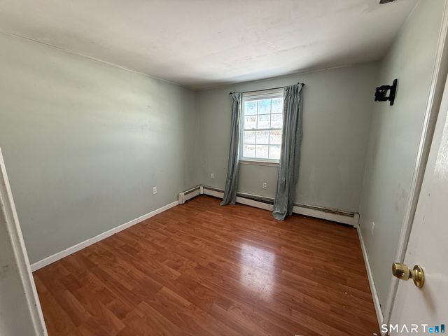 98 1st Street, Suffield, CT 06078