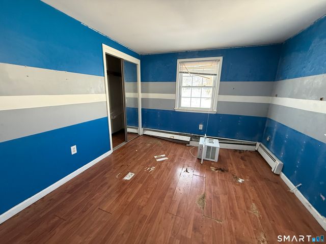 98 1st Street, Suffield, CT 06078