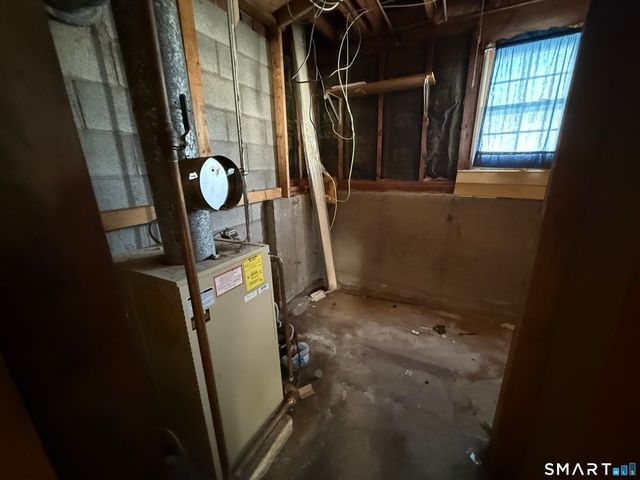 98 1st Street, Suffield, CT 06078