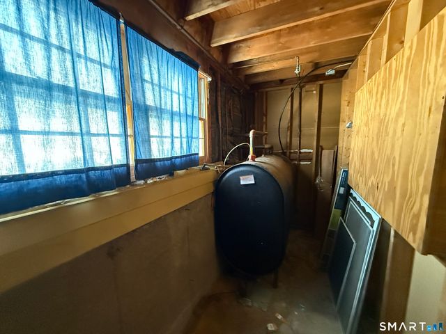 98 1st Street, Suffield, CT 06078