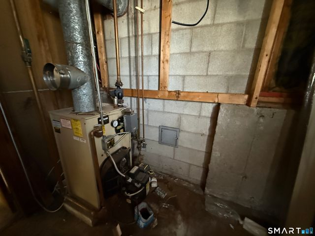 98 1st Street, Suffield, CT 06078