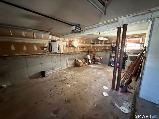 98 1st Street, Suffield, CT 06078