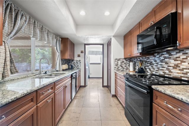 7626 Ashcrest Lane, Dallas, TX 75249