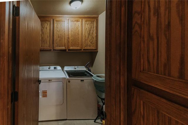 958 Cotswold Court, Blanchard, OK 73010