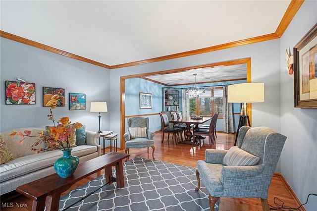 13285 S Partridge Drive, Valley View, OH 44125