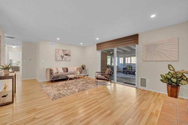 9430 Lake Canyon, Santee, CA 92071