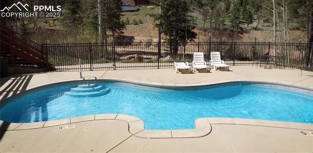 357 Big Horn Road, Manitou Springs, CO 80829