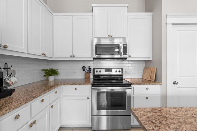 13001 Hymeadow DR 3, Austin, TX 78729