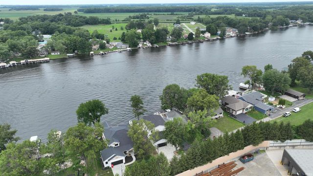 4703 E Elmer Girtz Drive, Monticello, IN 47960