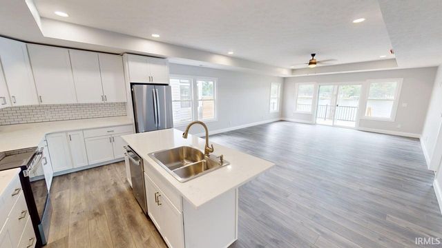 4703 E Elmer Girtz Drive, Monticello, IN 47960