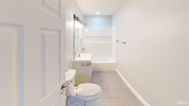 4703 E Elmer Girtz Drive, Monticello, IN 47960