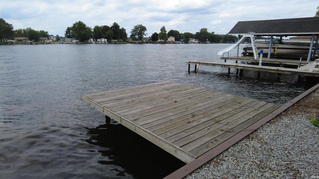 4703 E Elmer Girtz Drive, Monticello, IN 47960