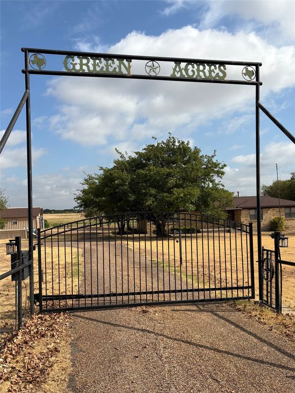 1387 Hickory Street, Rhome, TX 76078 — exterior