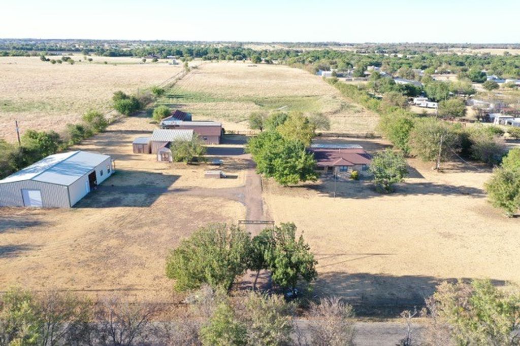 1387 Hickory Street, Rhome, TX 76078 — photo 2