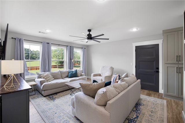 297 Cliff Road, Russellville, AR 72802