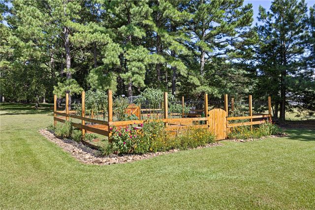 297 Cliff Road, Russellville, AR 72802